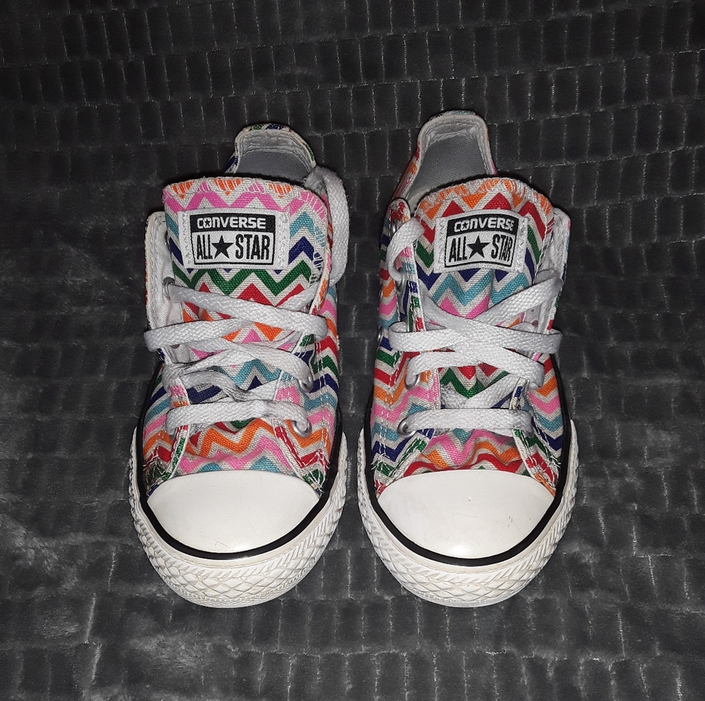 Converse - Picture 2 of 4